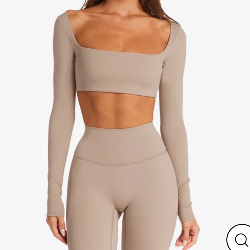 CSB long sleeve crop